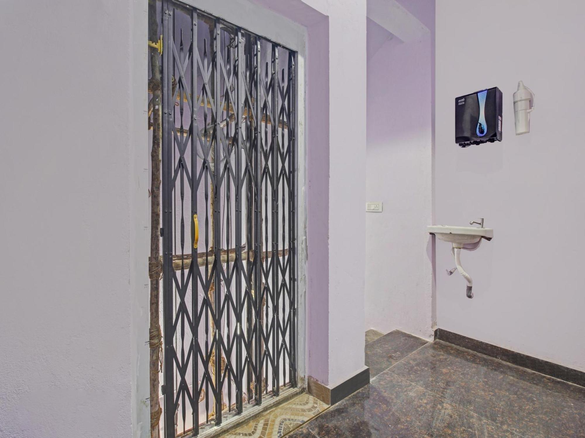 Hotel O Royal Stay Haidar Sahibguda Exterior photo